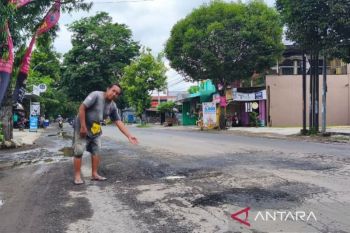 BBPJN tangani jalan berlubang di Jalan Rembang-Blora-Cepu akibat hujan