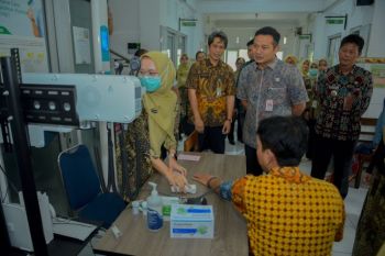 Pemkab Boyolali tingkatkan layanan kesehatan dengan alat general monitor diagnostic