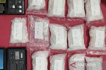 Polda Metro Jaya bongkar peredaran sabu dan pil ekstasi di dua lokasi