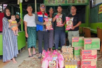 Pertamina Kalimantan salurkan bantuan banjir di Desa Pesayangan