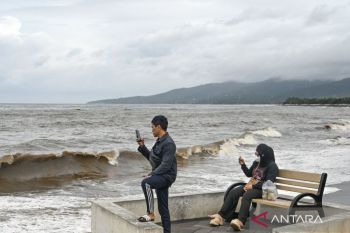 Tajuk ANTARA NTB - Ketika alam menguji Lebaran di NTB