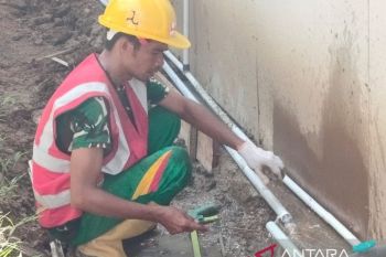 PT HK bantu penyediaan air bersih di hunian sementara Palembayan Agam