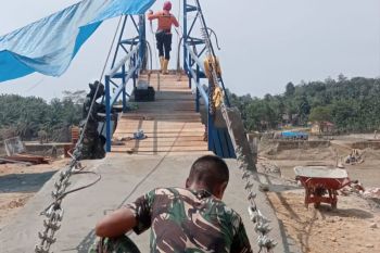 Progres jembatan perintis Aceh Tamiang capai 49,55 persen