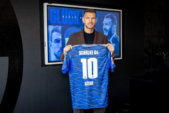Edin Dzeko hanya ingin ke Schalke