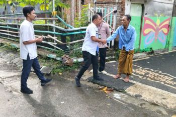 Banjir Mataram, Dinkes turunkan tim gerak cepat cek kesehatan warga
