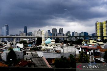 Waspada, hujan lebat berpotensi guyur Jabodetabek sepekan ke depan
