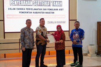 Pemkab Magetan terima 11 sertifikat aset daerah senilai Rp2,5 miliar