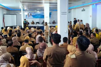 Gubernur Jambi beri pemahaman Kepsek tanggung jawab moral pendidikan