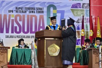 Rektor UPN Jawa Timur dorong lulusan berintegritas hadapi dinamika global