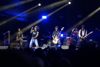 Slank pukau ribuan masyarakat Babel di SOB Vol 5