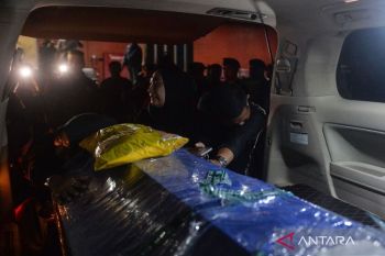 Jenazah korban kecelakaan pesawat ATR 42-500 tiba di Jakarta