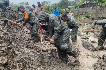Polda NTT terjunkan Brimob cari korban longsor di Manggarai Timur