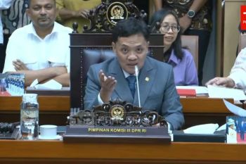 Komisi III DPR tegaskan Polri berada di bawah Presiden langsung