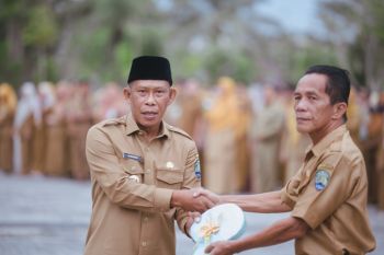 Bupati Bulungan Serahkan Bantuan Truk Serbaguna BNPB saat Apel Gabungan OPD