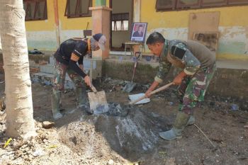 Kasad Jenderal TNI Maruli renovasi dua sekolah di Aceh