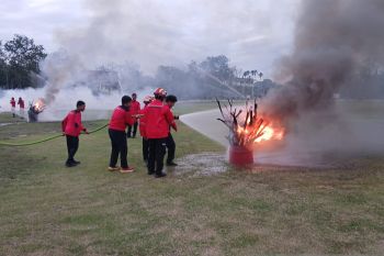 Galeri Foto - Pelatihan mitigasi bencana kebakaran hutan oleh Relawan Peduli Api
