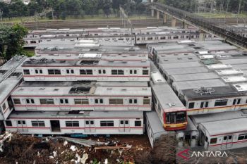 KAI: Satu gerbong KRL dipadati sekitar 300 penumpang saat 'peak hour'