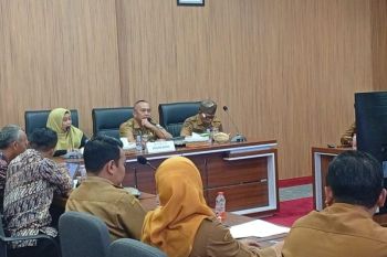Probolinggo-Kemenperin jajaki kerja sama industri kerajinan dan batik
