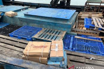 Polda Kepri mengungkap modus penyelundupan 70 ton daging beku dari Singapura