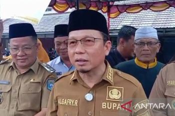 Bupati Bangka Tengah imbau warga tenang sikapi isu kelangkaan elpiji