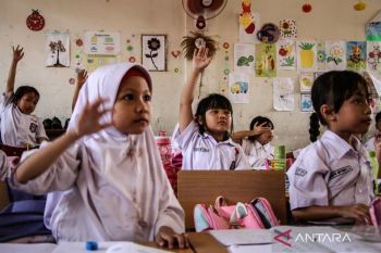 DPR minta Kemendikdasmen perkuat pengawasan cegah pungli dalam PIP