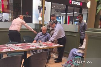 Mahathir Mohamad tampil perdana ke publik di tengah masa pemulihan