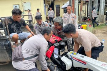 Presiden dan Kapolri bantu alat pertanian ke petani di Merauke