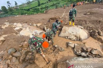 Personel Korpasgat dikerahkan bantu evakuasi korban longsor Cisarua