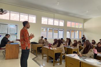 Bawaslu Agam edukasi pelajar tentang pengawasan partisipatif
