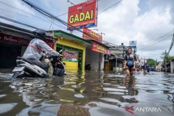 Warga Jakarta di pesisir Pantai Utara diimbau waspada banjir rob