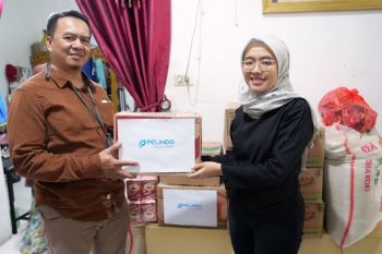 PT Pelindo Solusi Logistik Cepat Tanggap Salurkan Bantuan Kepada Warga Terdampak Banjir Jakarta Utara