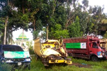 Empat kendaraan terlibat kecelakaan beruntun di Agam, tiga tewas