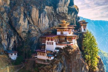 Wisata Bhutan tawarkan lima pengalaman pemulihan diri melalui tradisi dan spiritualitas Himalaya