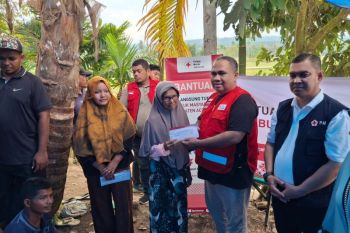 PMI Banten salurkan bantuan tunai untuk 169 kepala keluarga korban banjir Aceh Utara