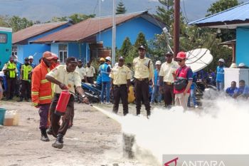 PLN UP3 Wamena perkuat edukasi penanganan darurat kebakaran
