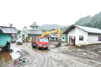 BPBD Purbalingga kerahkan alat berat percepat pemulihan infrastruktur pascabencana