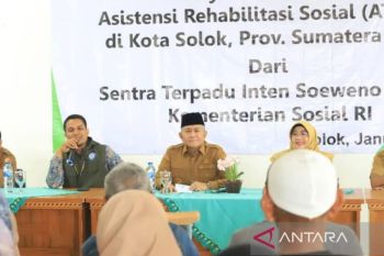 Wawako Serahkan Bantuan ATENSI dari STIS Bogor