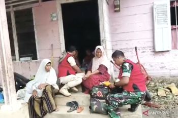 TNI-Polri beri layanan kesehatan keliling untuk korban bencana Sumatera