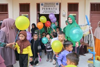 Istri TNI berikan trauma healing untuk anak-anak terdampak bencana di Pidie Jaya