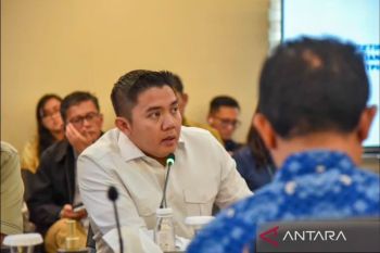 Seskab Teddy Wijaya ikuti rapat pengendalian inflasi