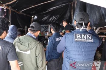 Polres Bangka Tengah gelar razia antik menumbing di lokasi tambang