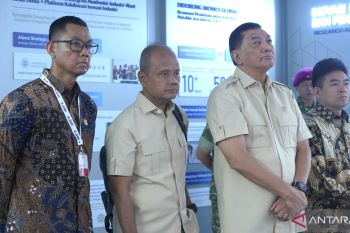 Dirut PLN dampingi Menhan resmikan operasional pabrik prekursor baterai