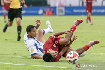 Semen Padang FC dipastikan tak tersalip Persis di pekan ke-19