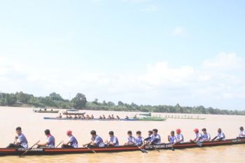 Gubernur Jambi tegaskan lomba pacu perahu sarana kampanye pelestarian lingkungan