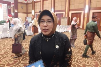 Amsakar minta Bank Riau Kepri tingkatkan keamanan