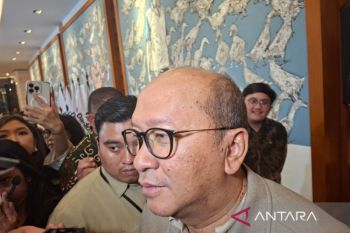 Danantara siap imengkuti kebijakan demutualisasi Bursa Efek Indonesia