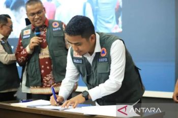 Wako-Wawako Solok Serahkan R3P Kota Solok Kepada Sestama BNPB Pusat