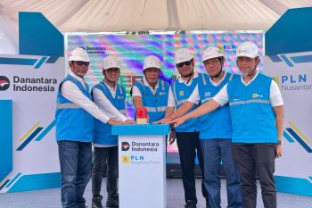 Wagub Sultra Hugua resmikan PLTG 25 MW di Kolaka perkuat hilirisasi industri