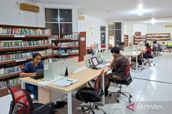 NTT library urges youth to use free services amid digital rise