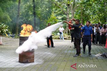 Pemkab Gianyar latih 30 wakil perusahaan penanganan pertama kebakaran